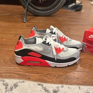Air Max 90 Flyknit Infrared. Original Air Max Color way. Size 9